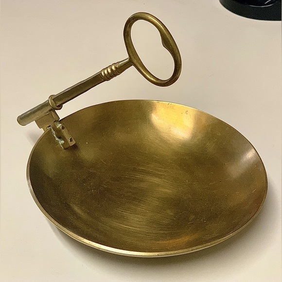 Vintage Mid Century Solid Brass VM VIRGINIA METALWORKS Key Coin Trinket Dish - Picture 9 of 16